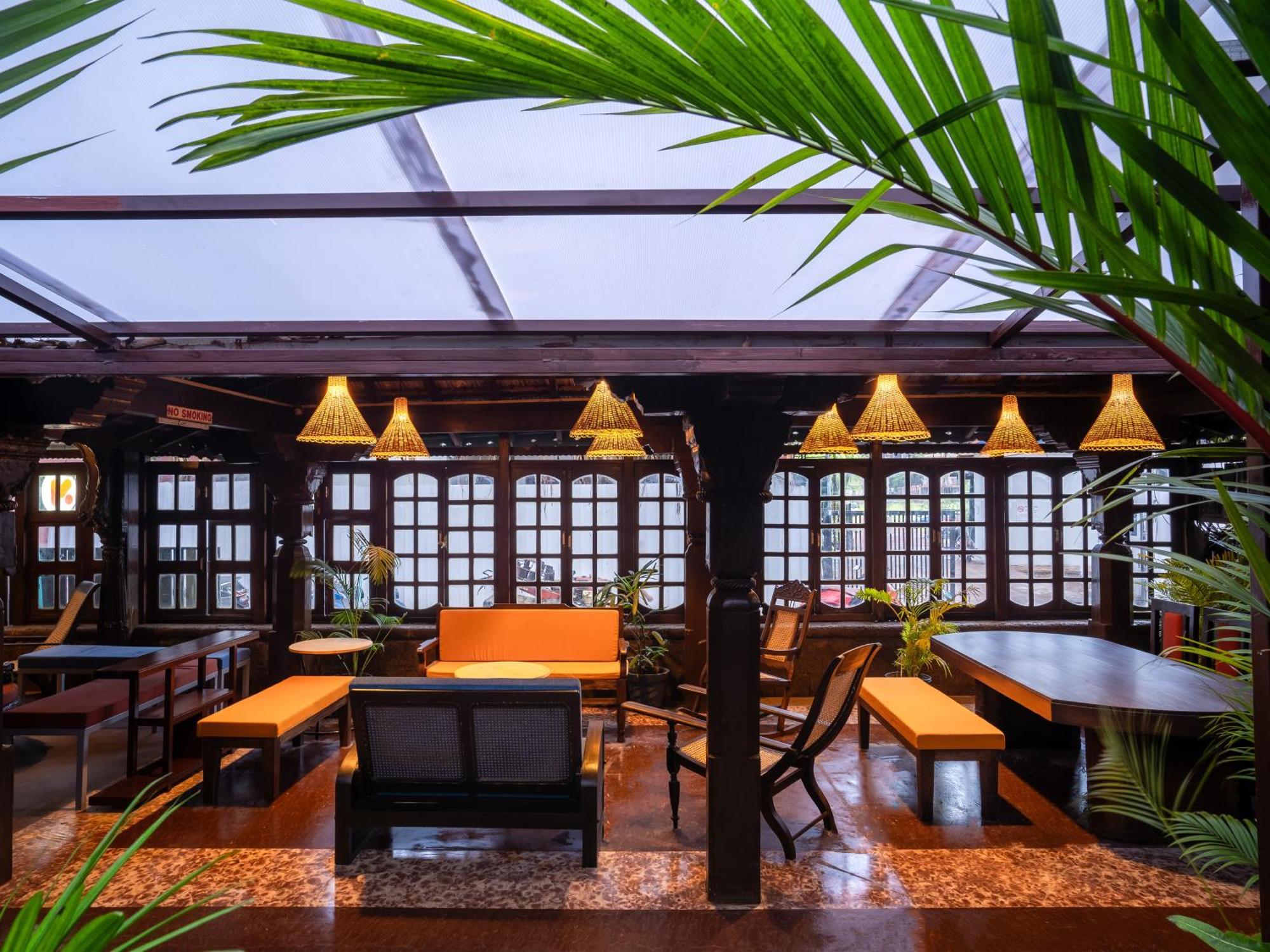 Madpackers Goa Anjuna - Bar エクステリア 写真
