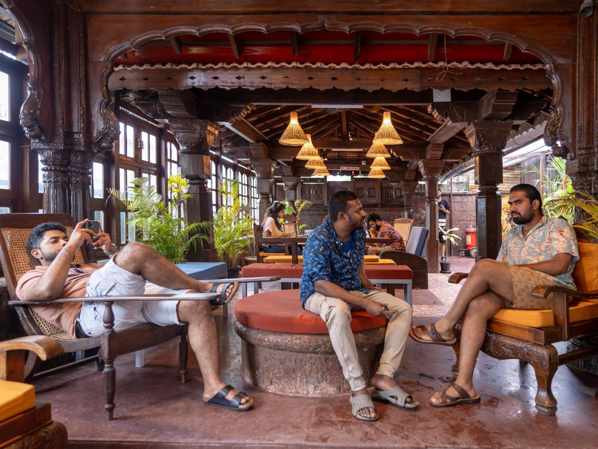 Madpackers Goa Anjuna - Bar エクステリア 写真