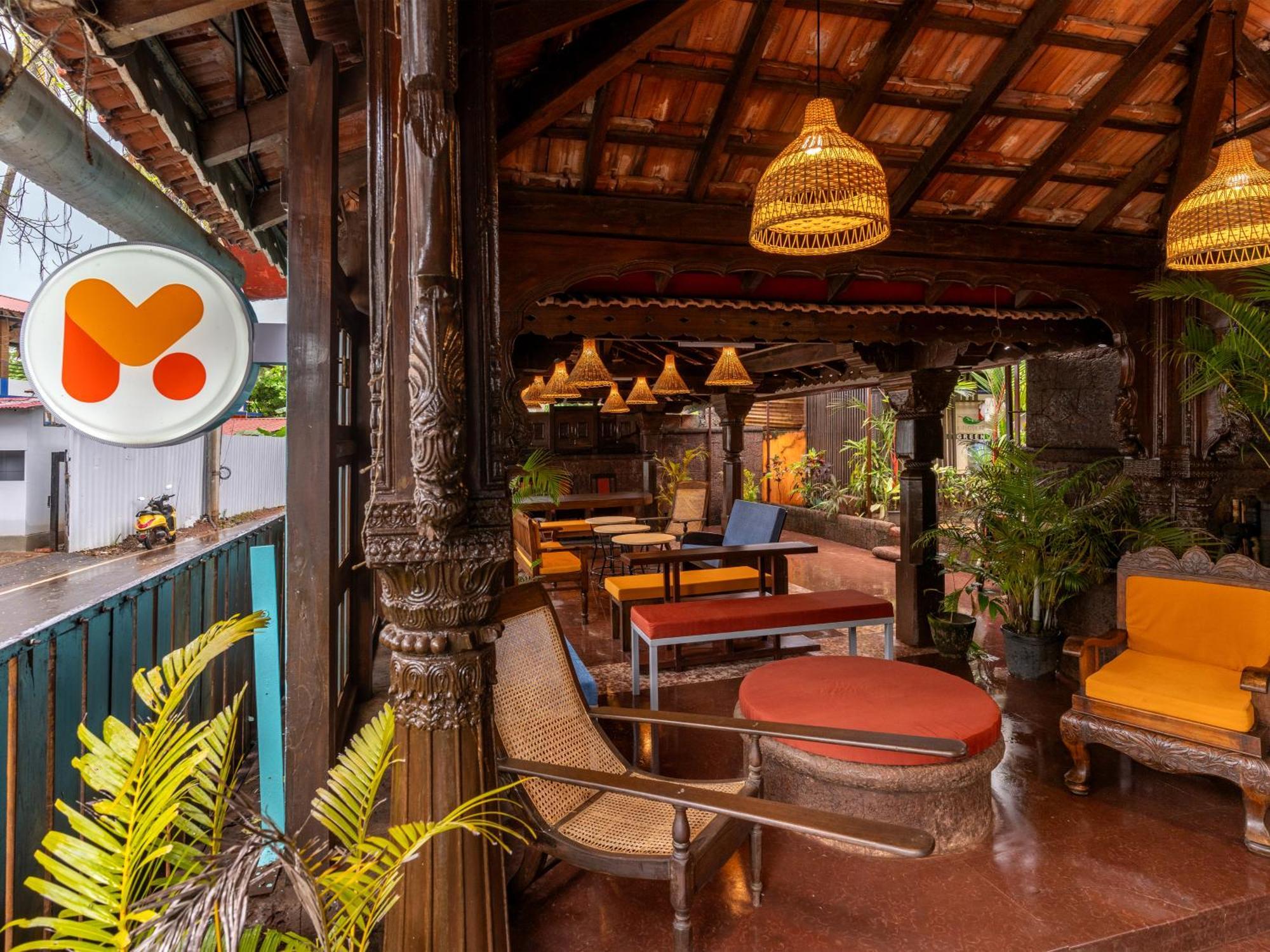 Madpackers Goa Anjuna - Bar エクステリア 写真