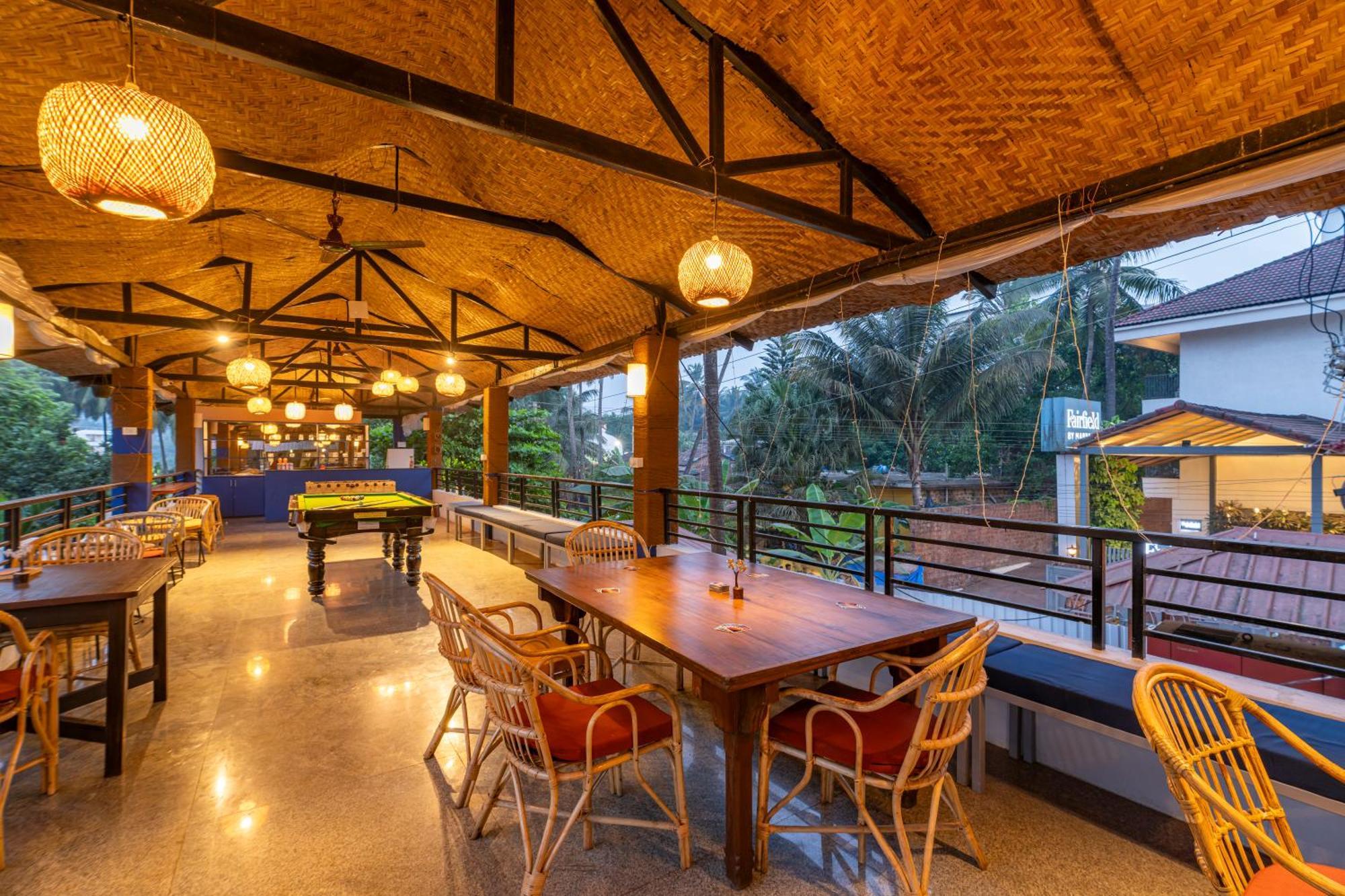 Madpackers Goa Anjuna - Bar エクステリア 写真