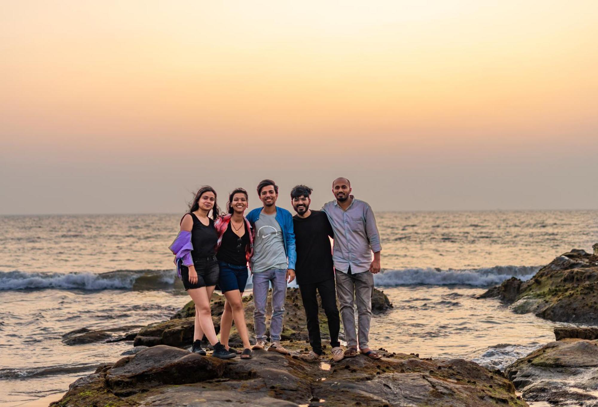 Madpackers Goa Anjuna - Bar エクステリア 写真