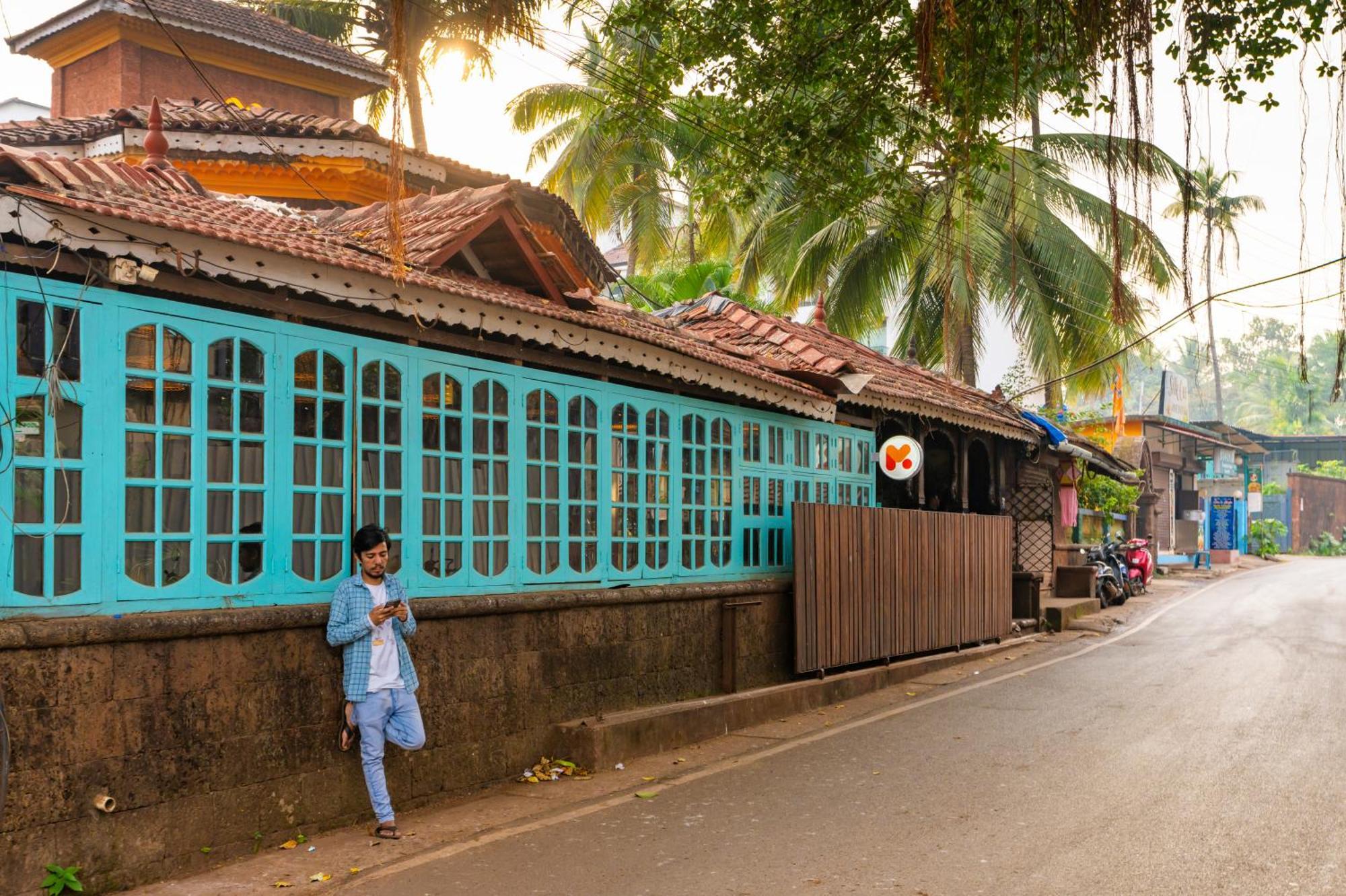 Madpackers Goa Anjuna - Bar エクステリア 写真